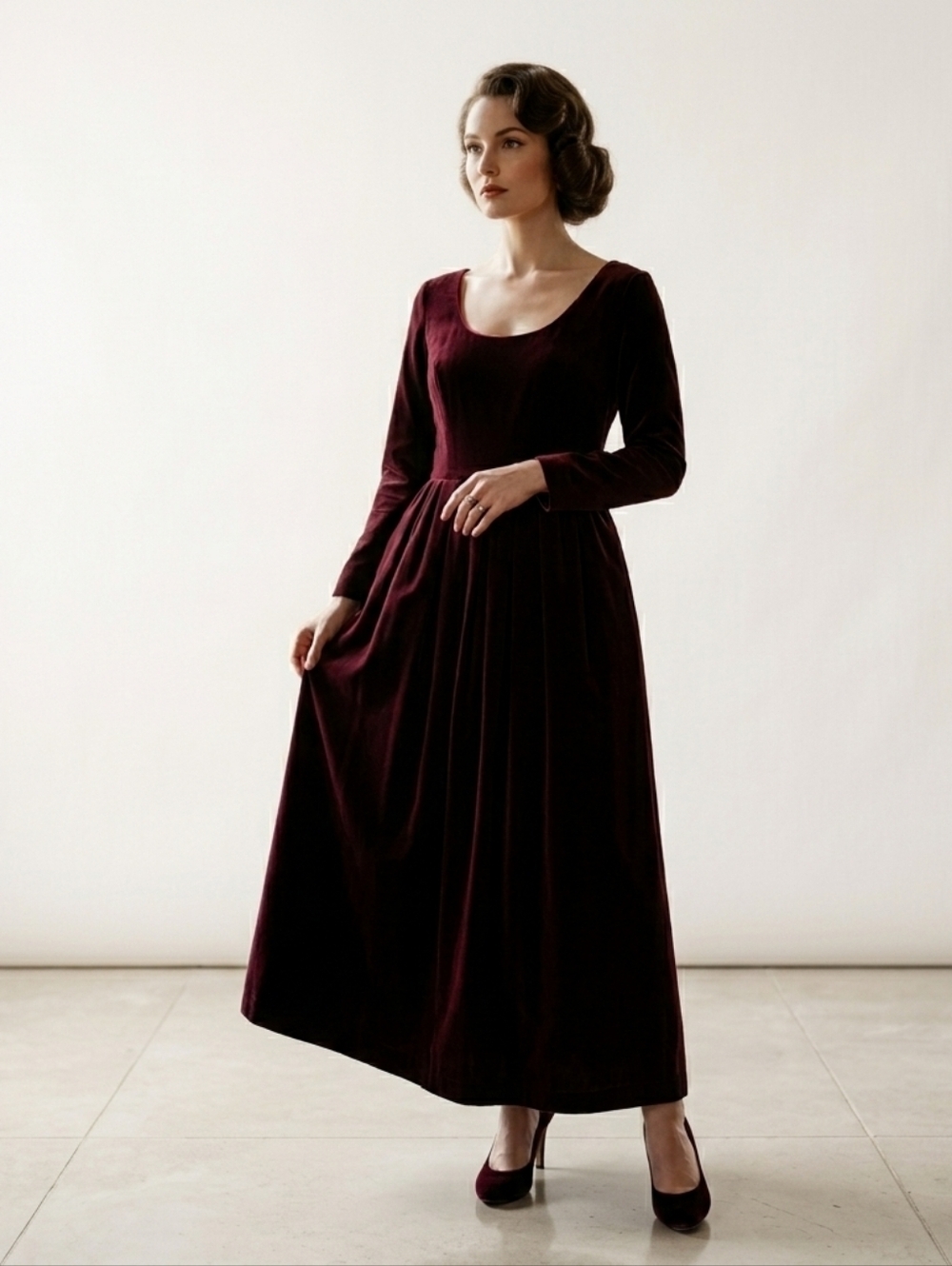 Suttles & Seawinds Velvet Burgundy Maxi Dress Vintage Like New
